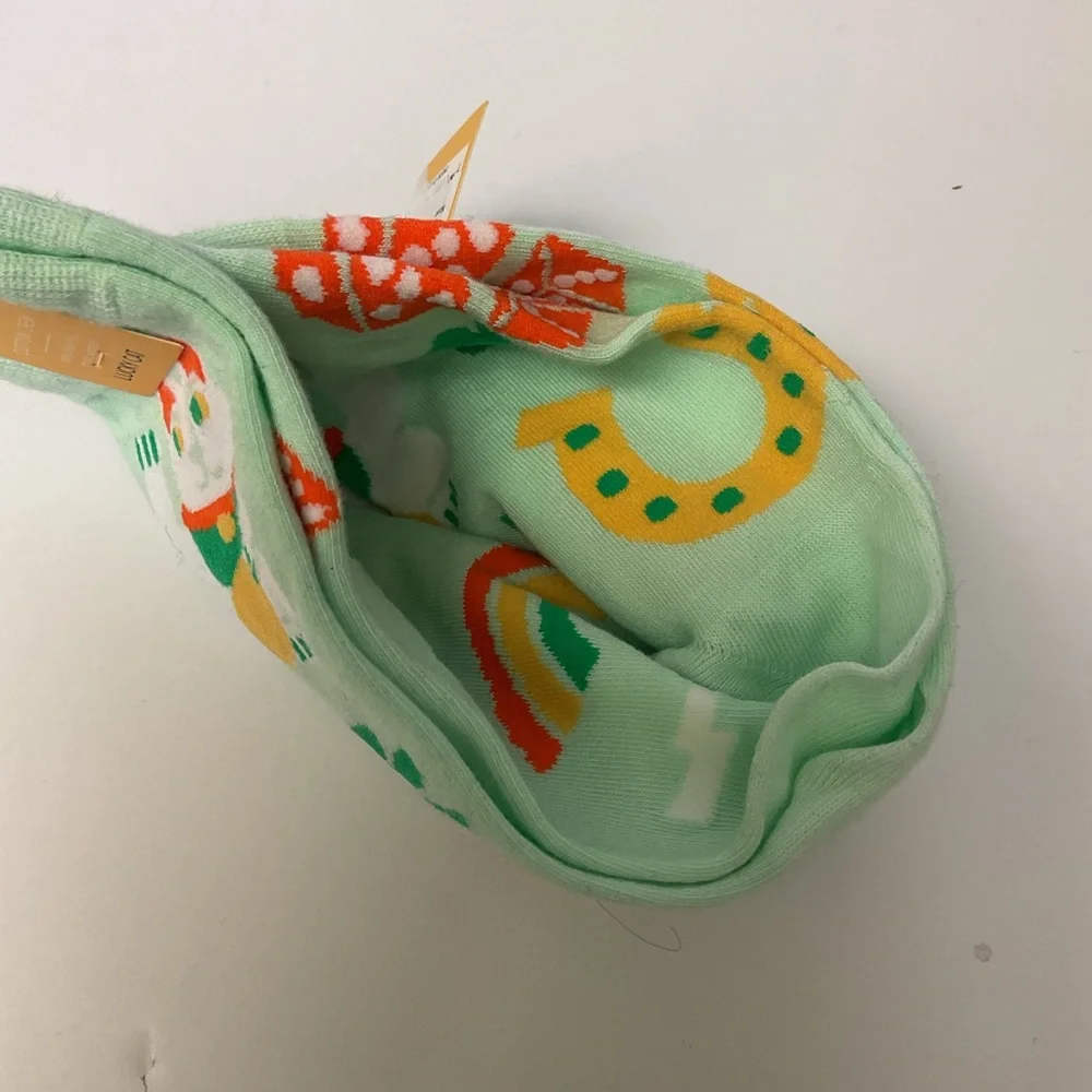 YELLOW OWL WORKSHOP COTTON WOMENS CREW SOCKS LUCKY CAT AND CLOVER OS NWT